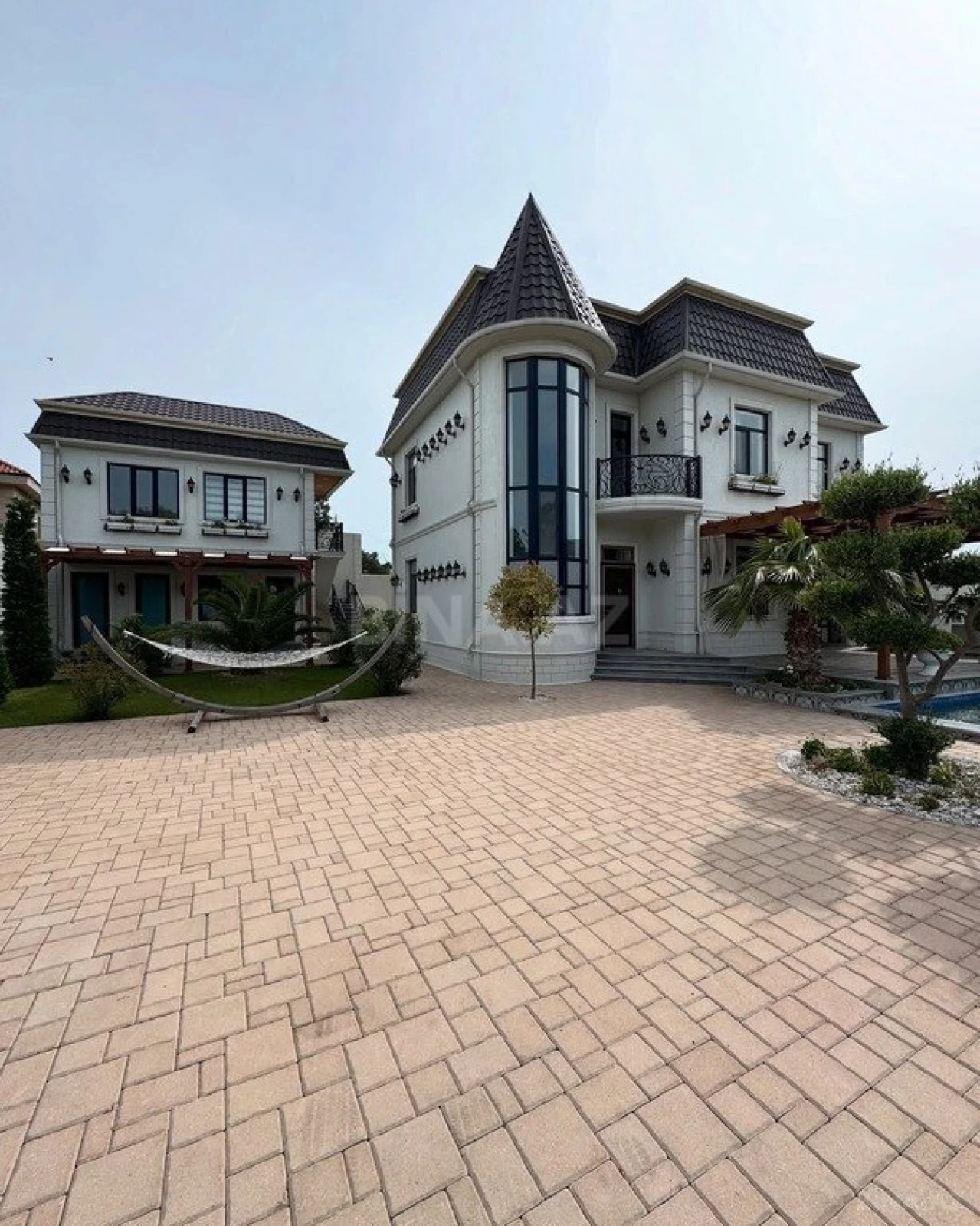 Kirayə verilir 5 otaqlı həyət evi 300 m²