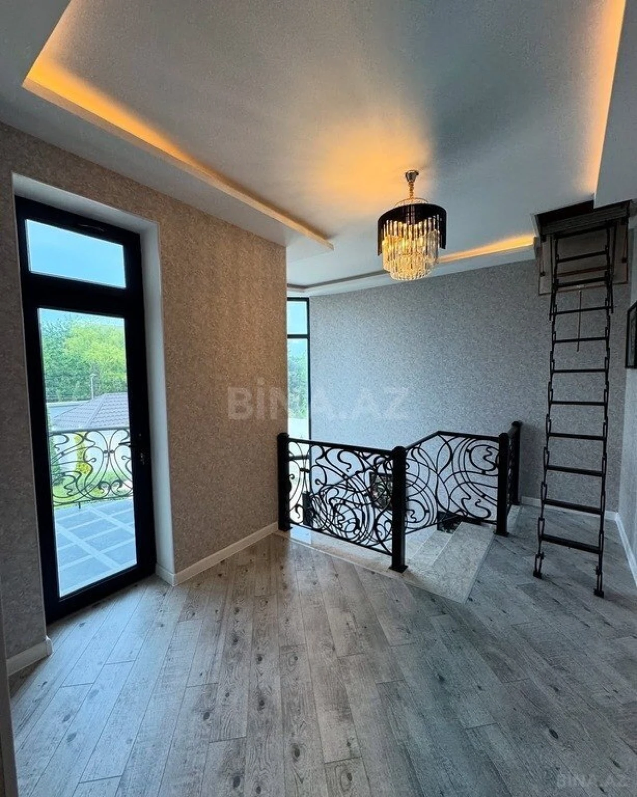 Kirayə verilir 5 otaqlı həyət evi 300 m²