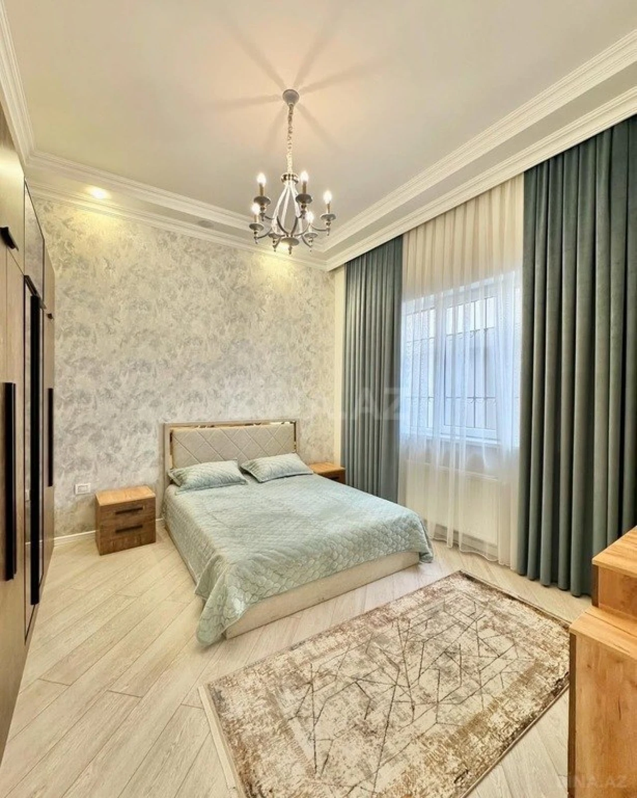 Kirayə verilir 4 otaqlı həyət evi 250 m²