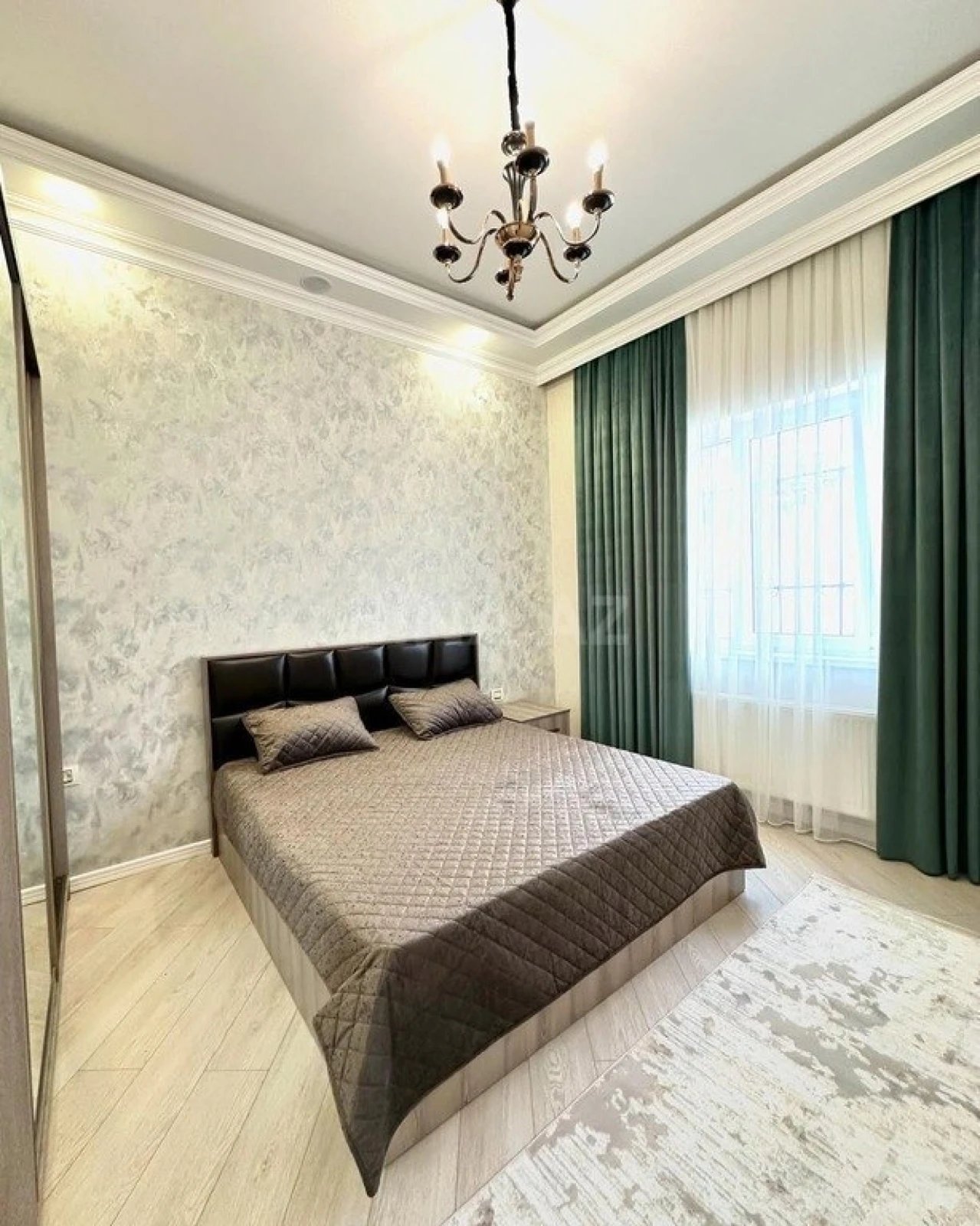 Kirayə verilir 4 otaqlı həyət evi 250 m²