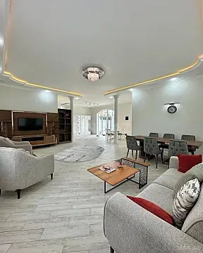 Kirayə verilir 4 otaqlı həyət evi 250 m²