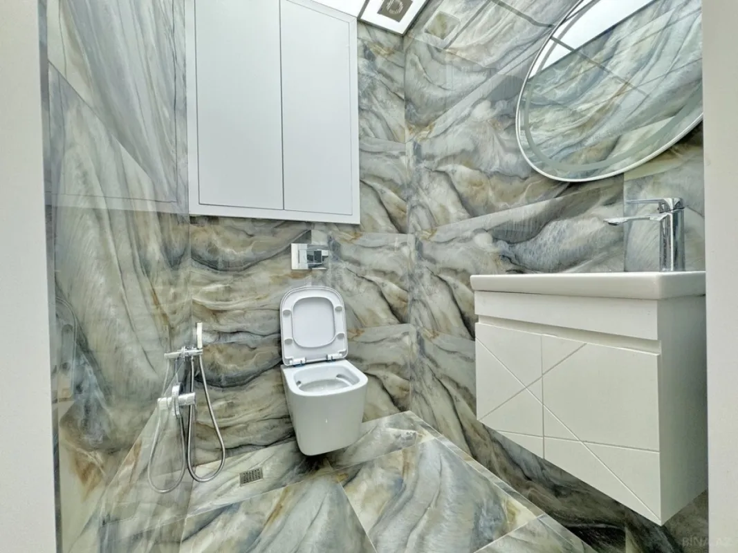 Satılır 3 otaqlı mənzil 120 m²