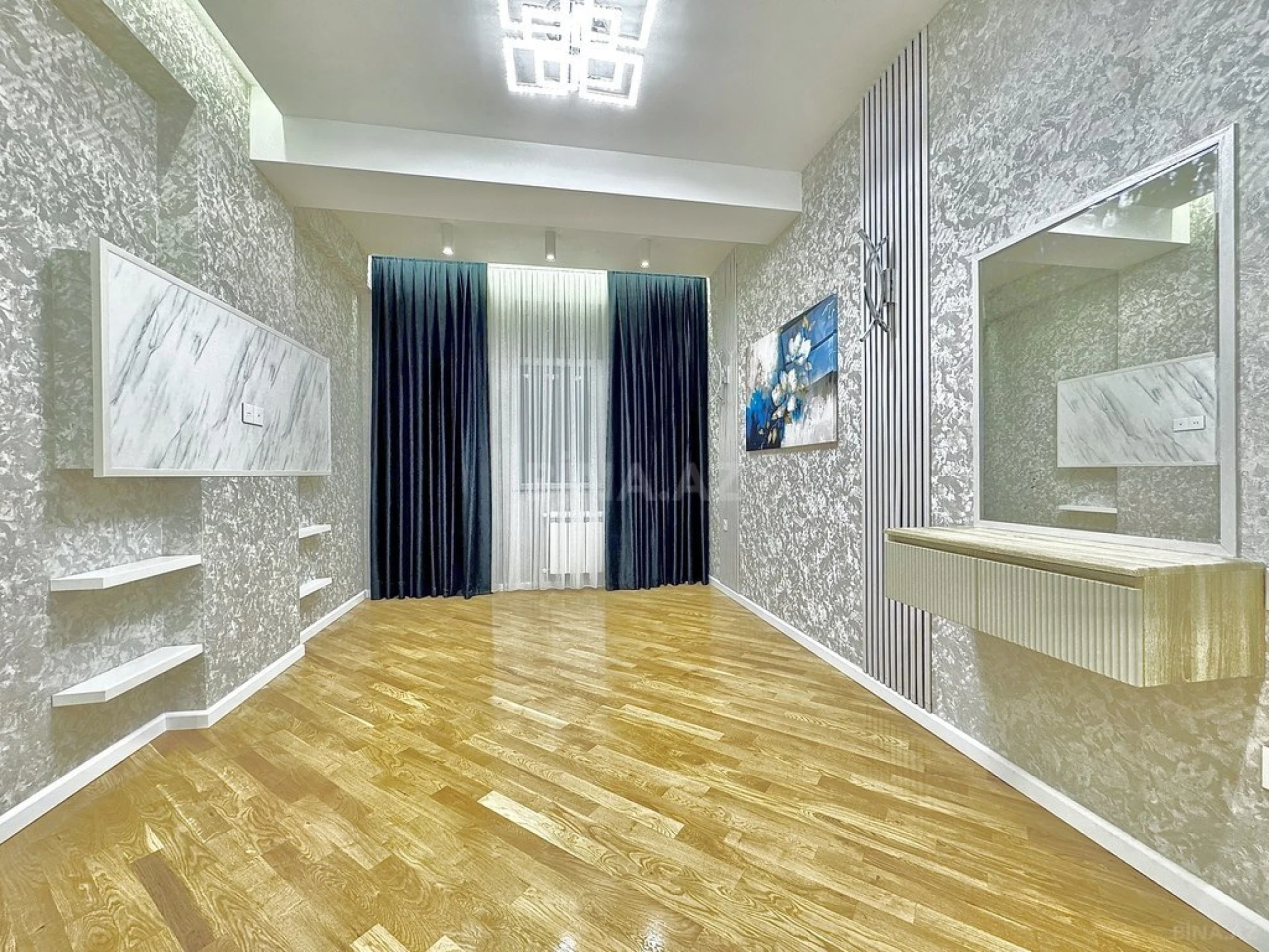 Satılır 3 otaqlı mənzil 120 m²