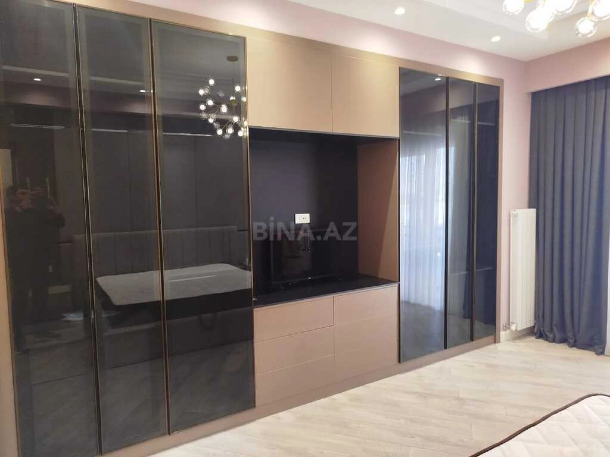 Kirayə verilir 3 otaqlı mənzil 139 m²