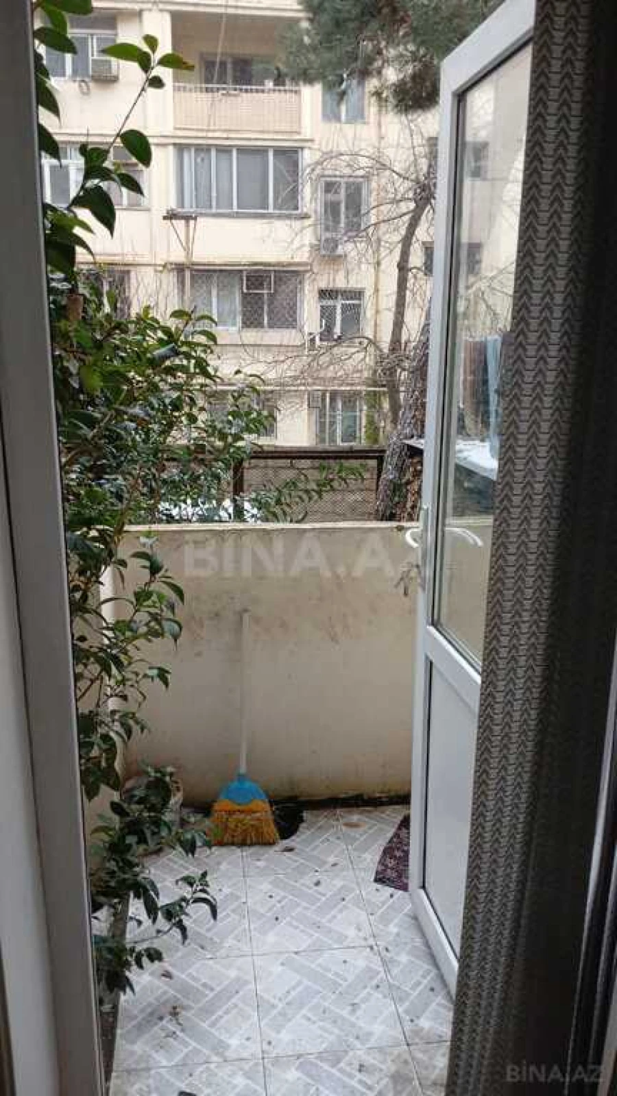 Satılır 2 otaqlı mənzil 47 m²