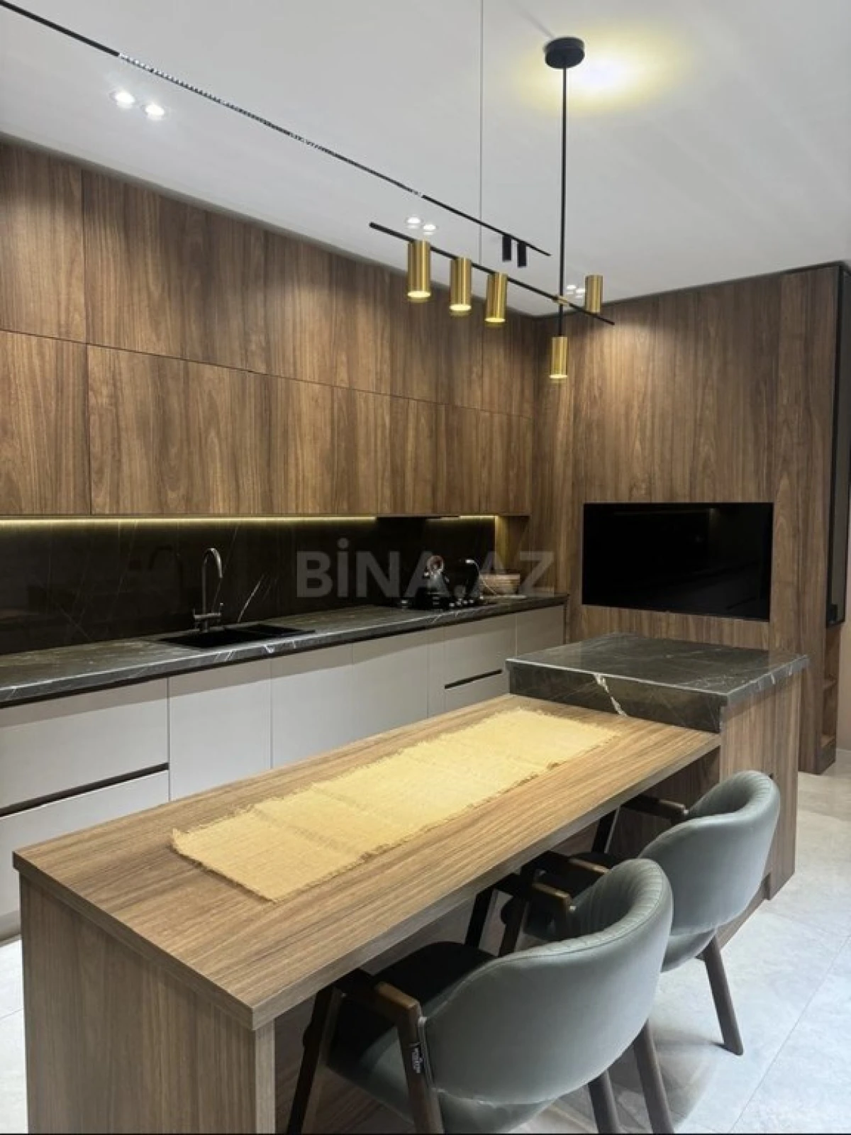 Kirayə verilir 5 otaqlı həyət evi 540 m²