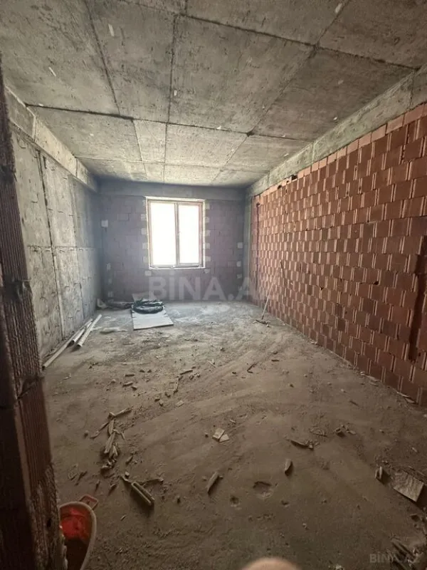 Satılır 3 otaqlı mənzil 155 m²