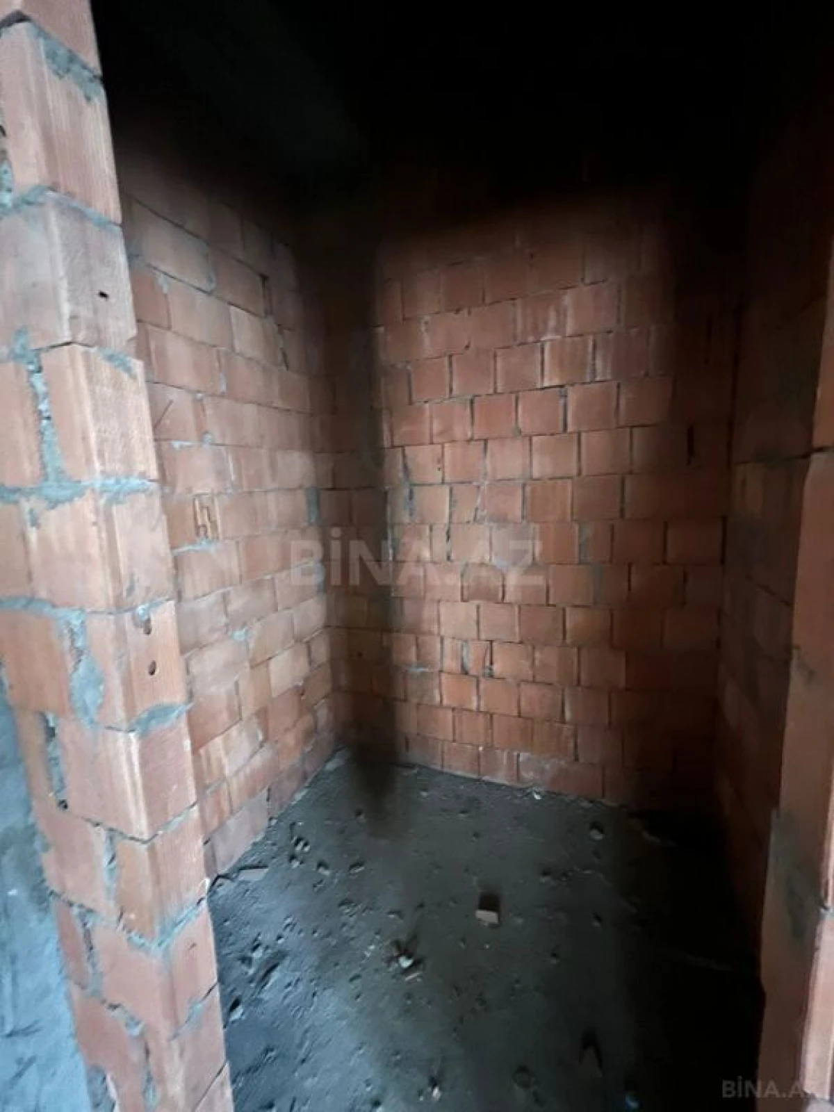 Satılır 3 otaqlı mənzil 155 m²