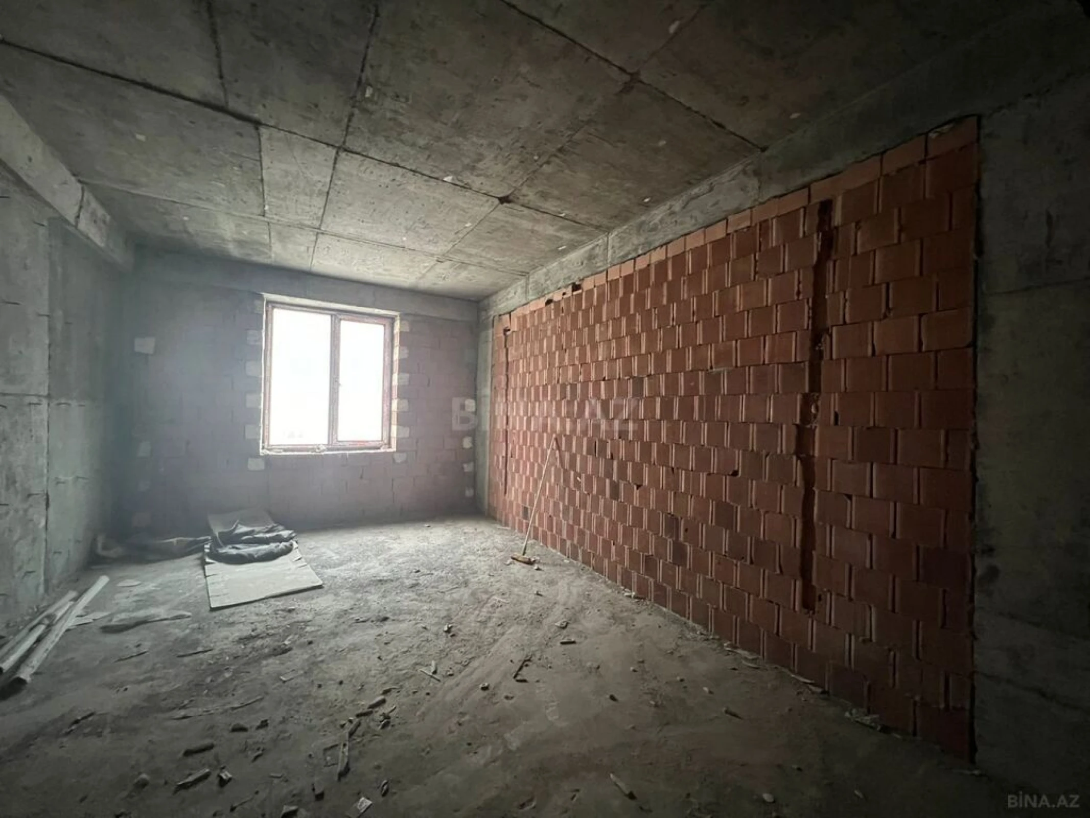 Satılır 3 otaqlı mənzil 155 m²