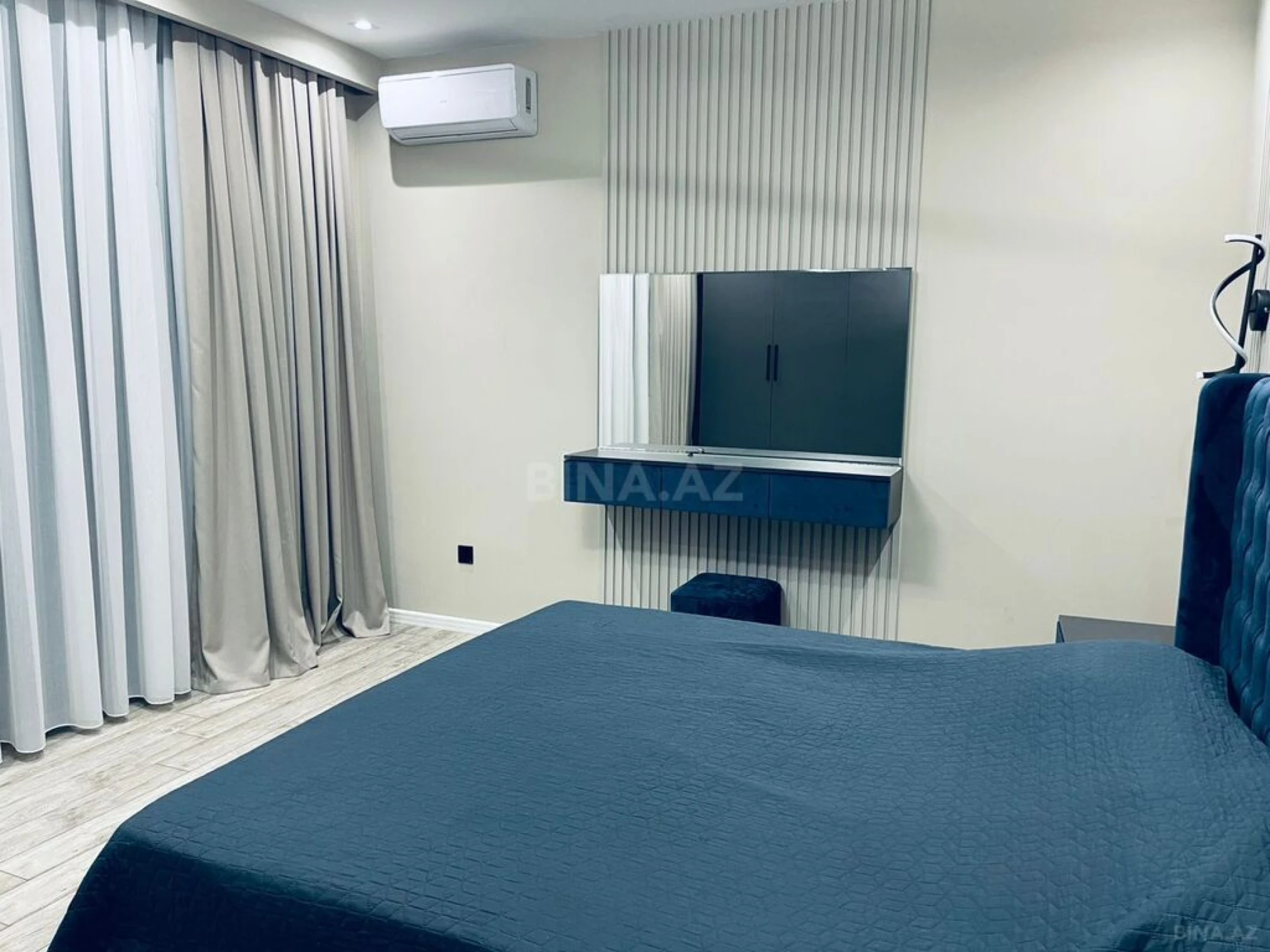 Kirayə verilir 4 otaqlı həyət evi 240 m²