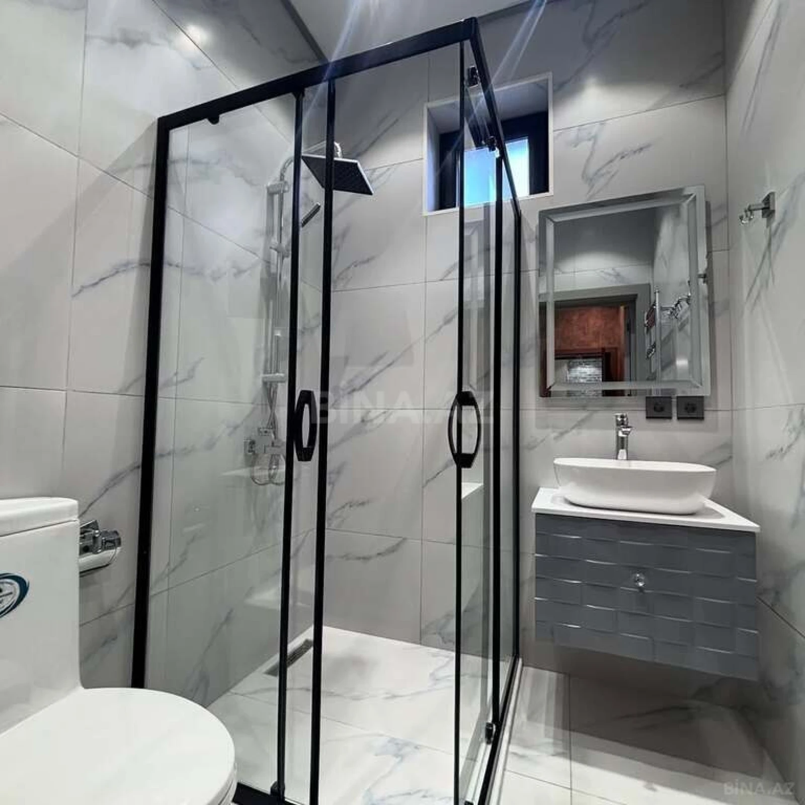 Satılır 7 otaqlı həyət evi 350 m²