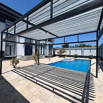 Satılır 7 otaqlı həyət evi 350 m²