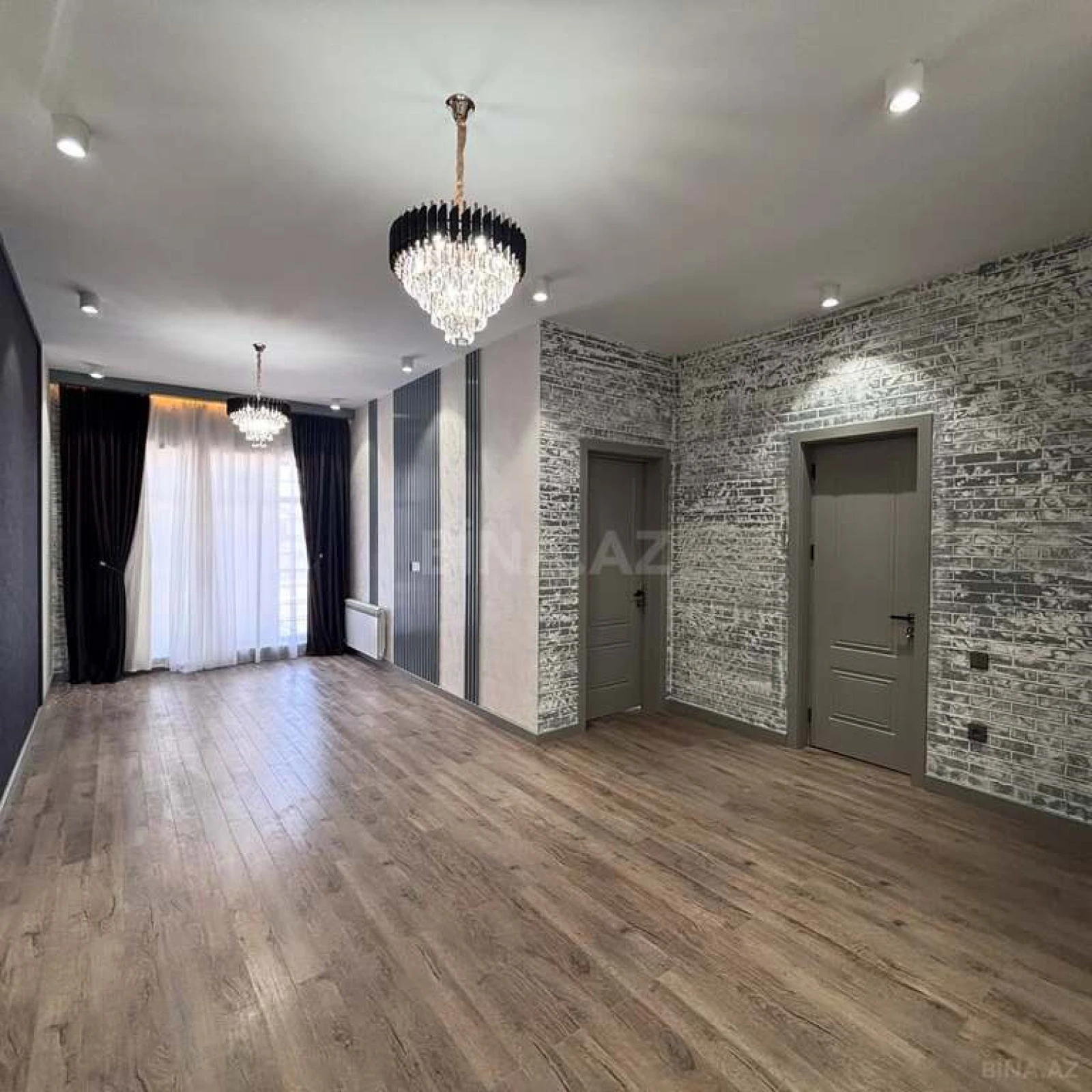 Satılır 7 otaqlı həyət evi 350 m²