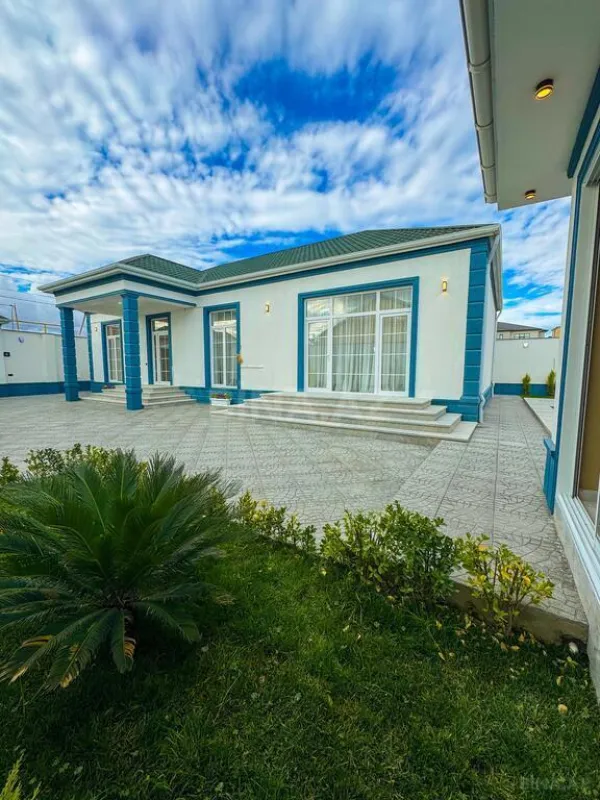 Satılır 4 otaqlı həyət evi 180 m²