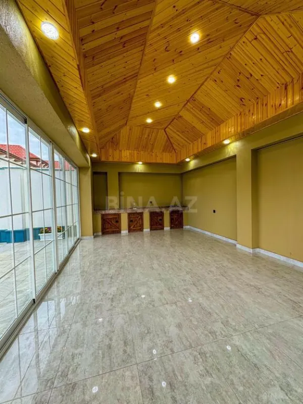 Satılır 4 otaqlı həyət evi 180 m²