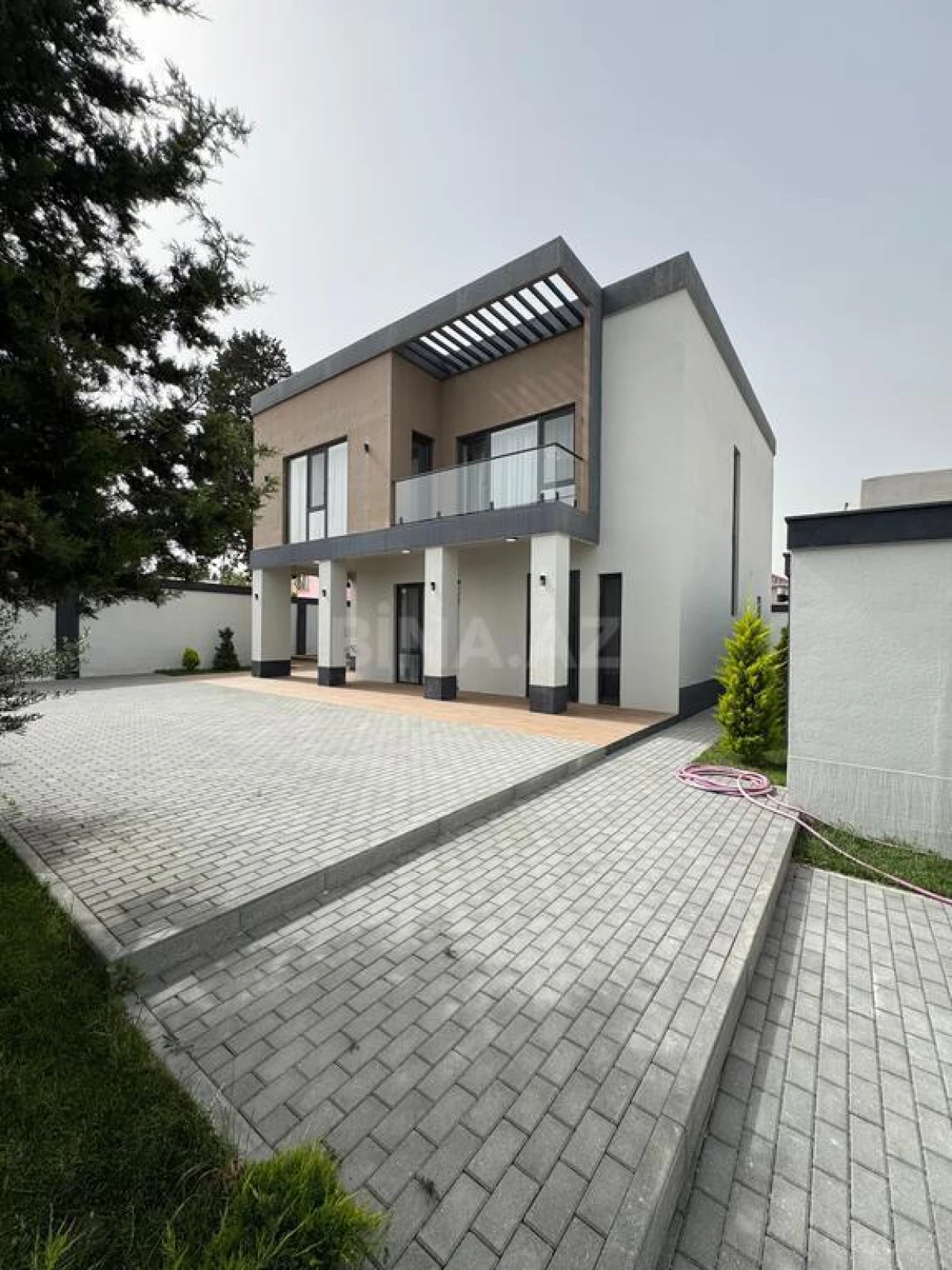 Satılır 4 otaqlı həyət evi 200 m²