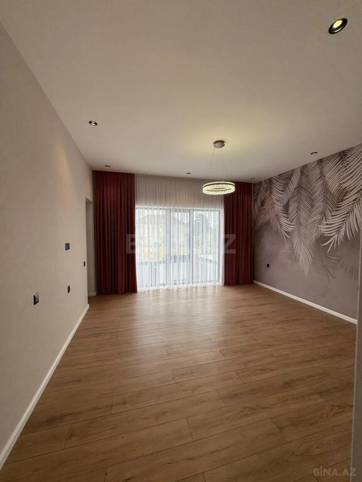 Satılır 4 otaqlı həyət evi 200 m²