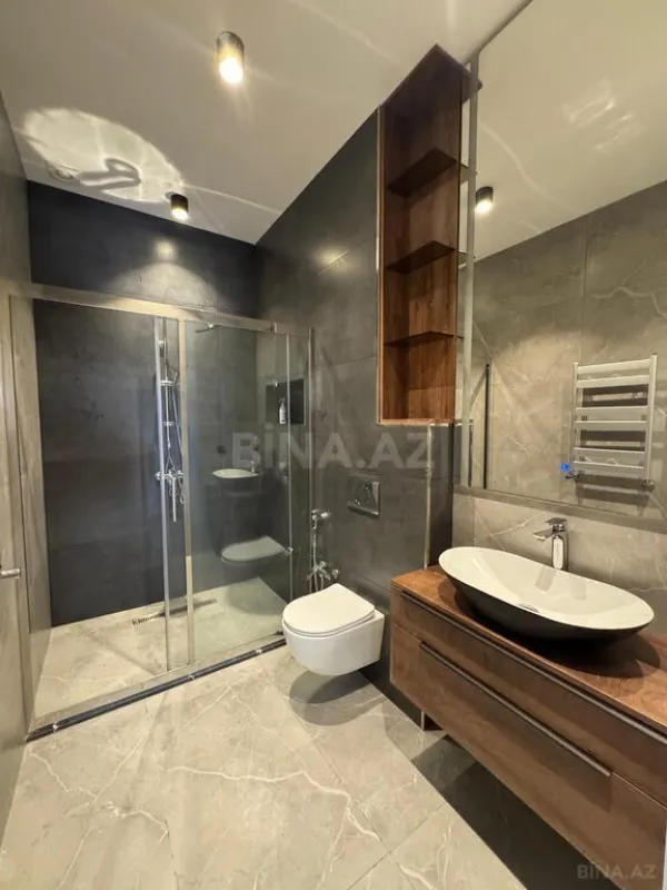 Satılır 4 otaqlı həyət evi 200 m²