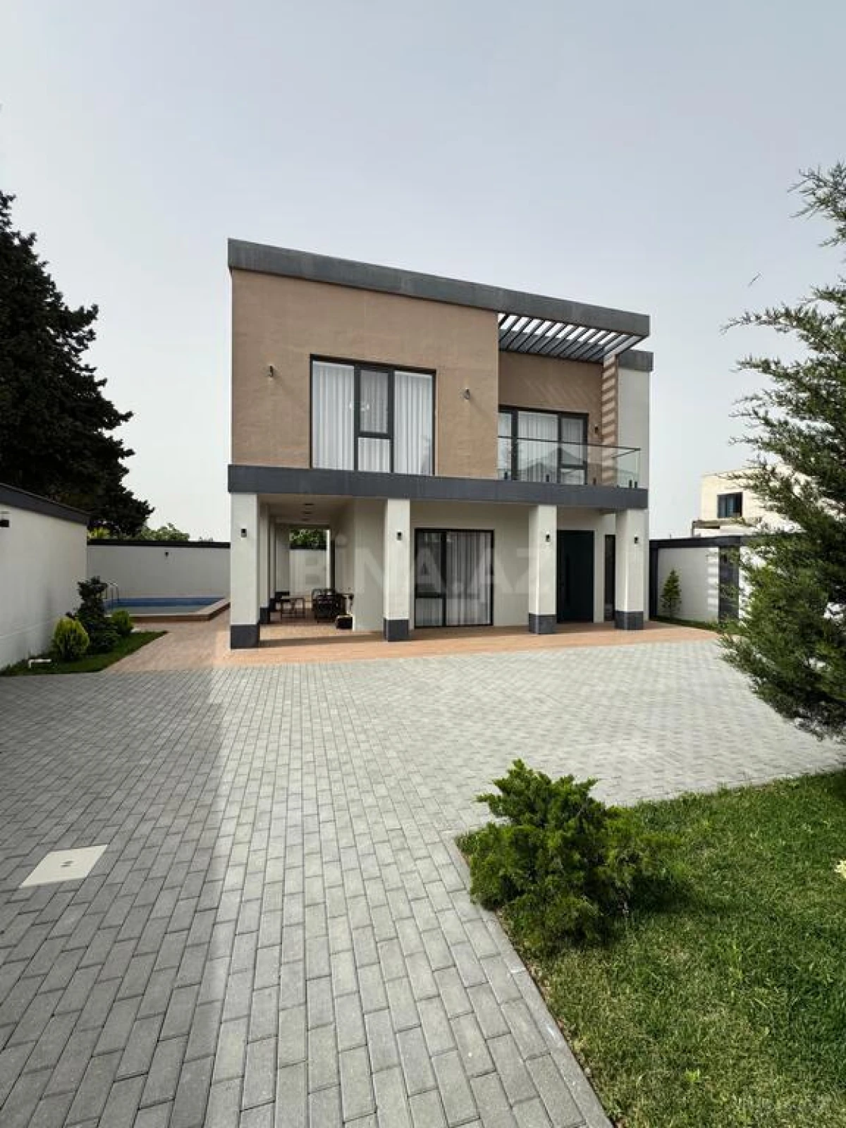 Satılır 4 otaqlı həyət evi 200 m²