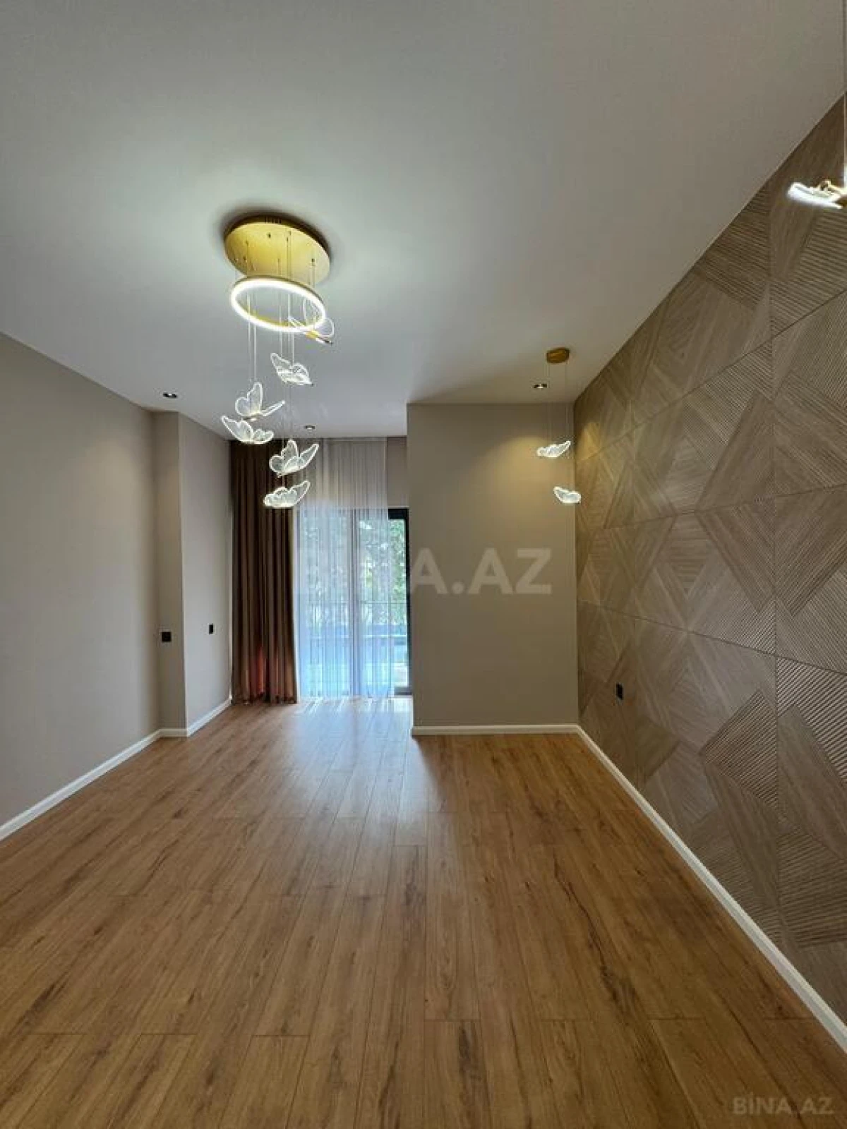 Satılır 4 otaqlı həyət evi 200 m²