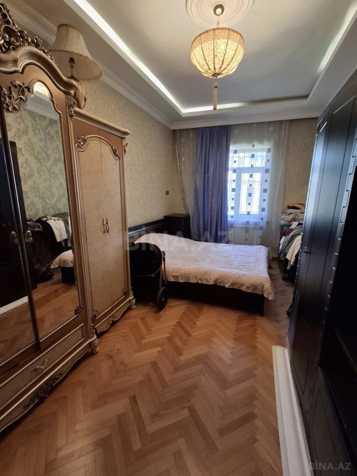 Satılır 9 otaqlı həyət evi 620 m²