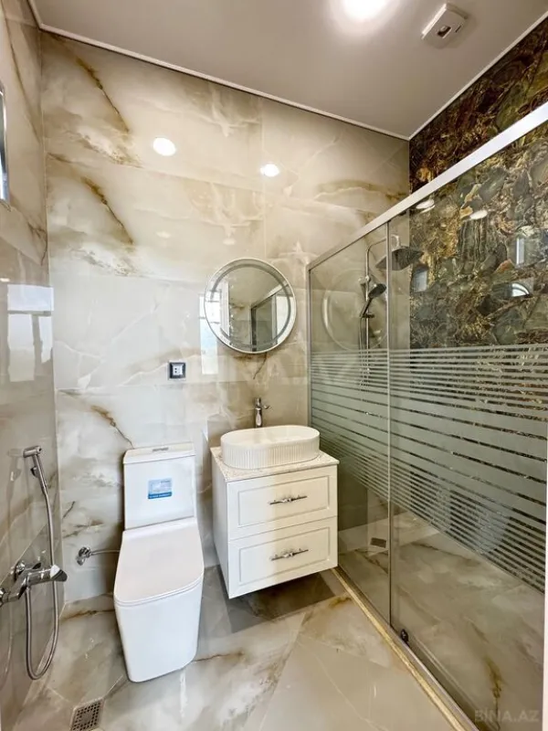 Satılır 4 otaqlı həyət evi 280 m²