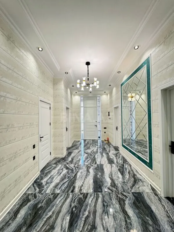 Satılır 4 otaqlı həyət evi 280 m²