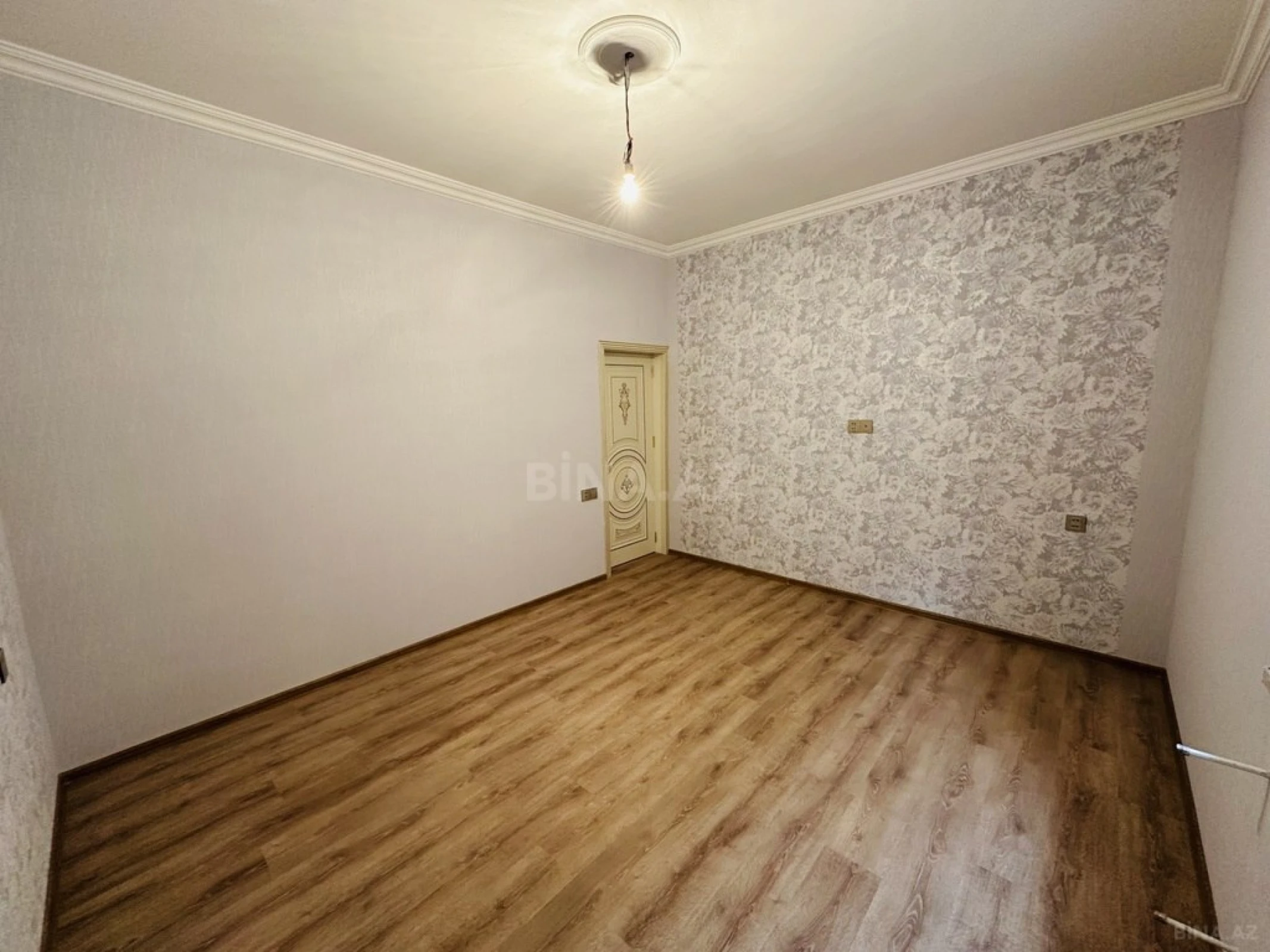 Satılır 5 otaqlı həyət evi 157 m²