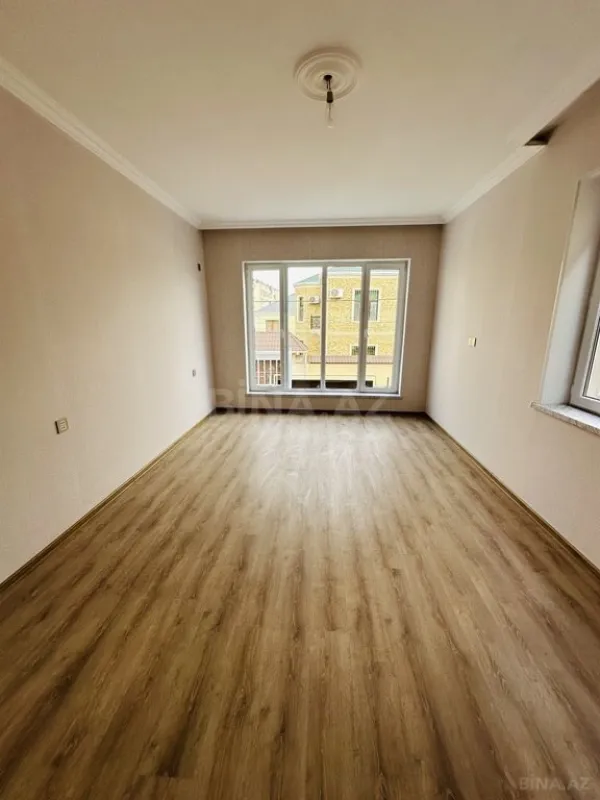 Satılır 5 otaqlı həyət evi 157 m²