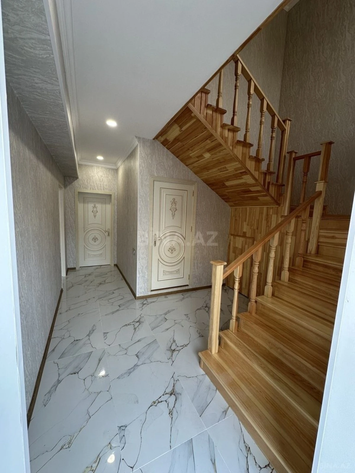 Satılır 5 otaqlı həyət evi 157 m²