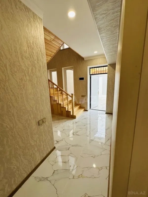 Satılır 5 otaqlı həyət evi 157 m²