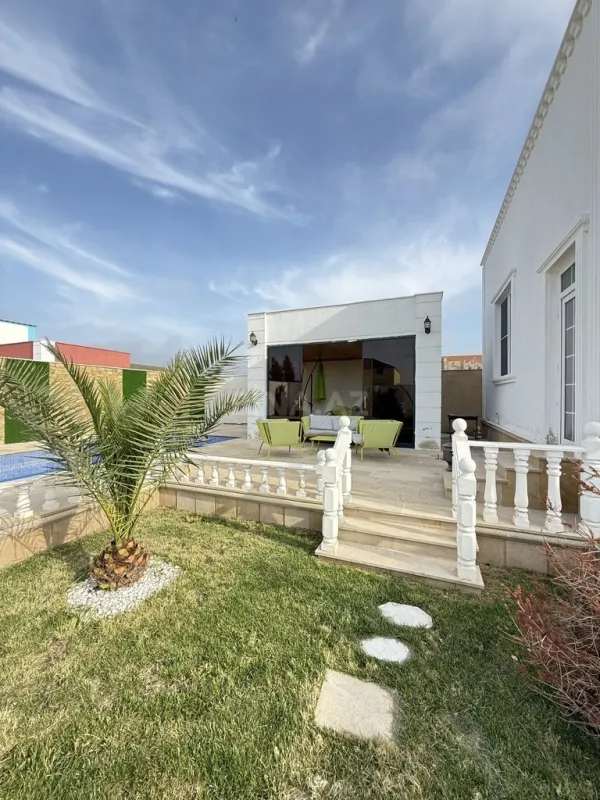 Satılır 4 otaqlı həyət evi 155 m²