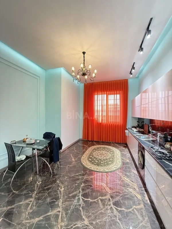 Satılır 4 otaqlı həyət evi 155 m²