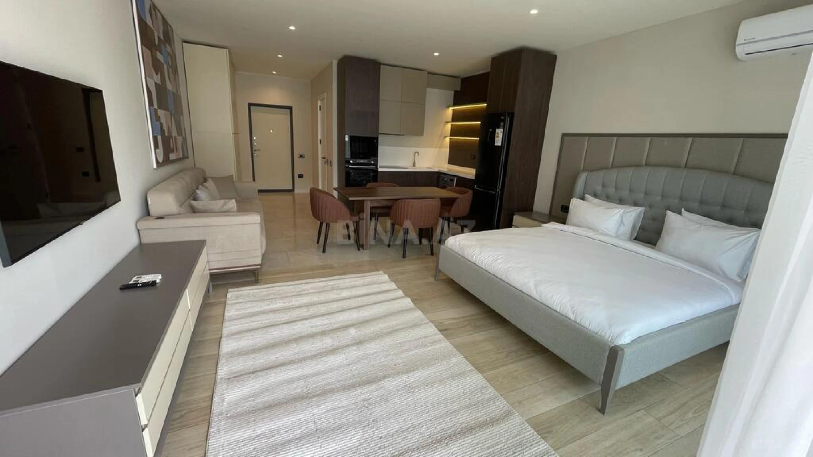 Satılır 1 otaqlı mənzil 58 m²