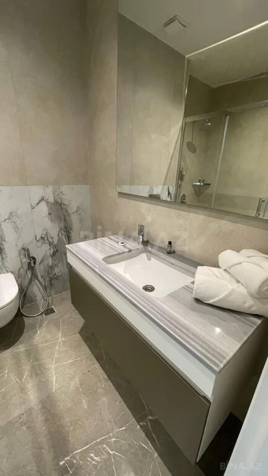Satılır 1 otaqlı mənzil 58 m²
