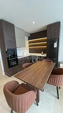 Satılır 1 otaqlı mənzil 58 m²
