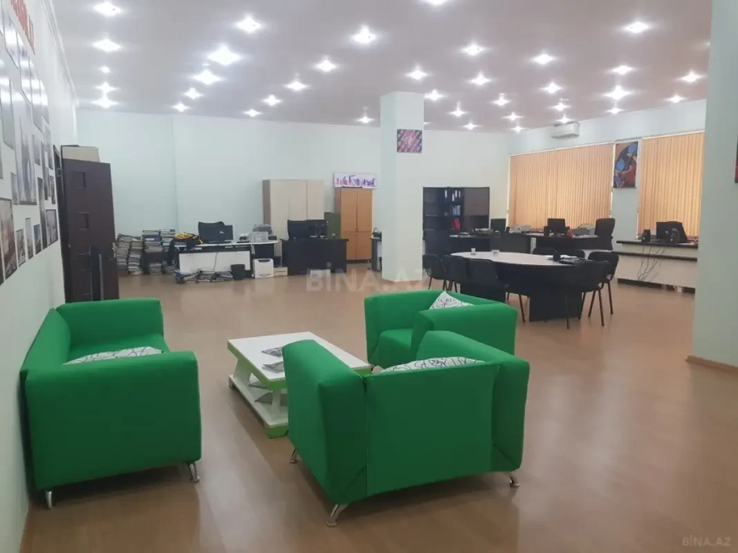 Kirayə verilir obyekt 240 m²