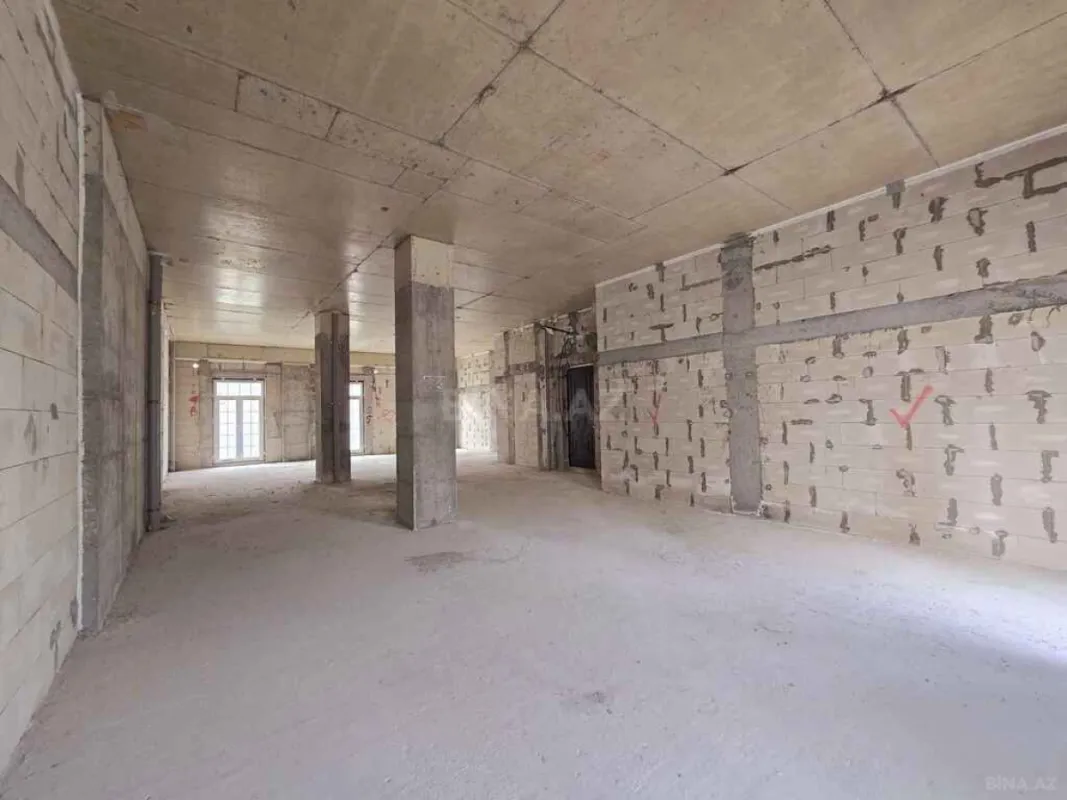 Satılır 4 otaqlı mənzil 149 m²