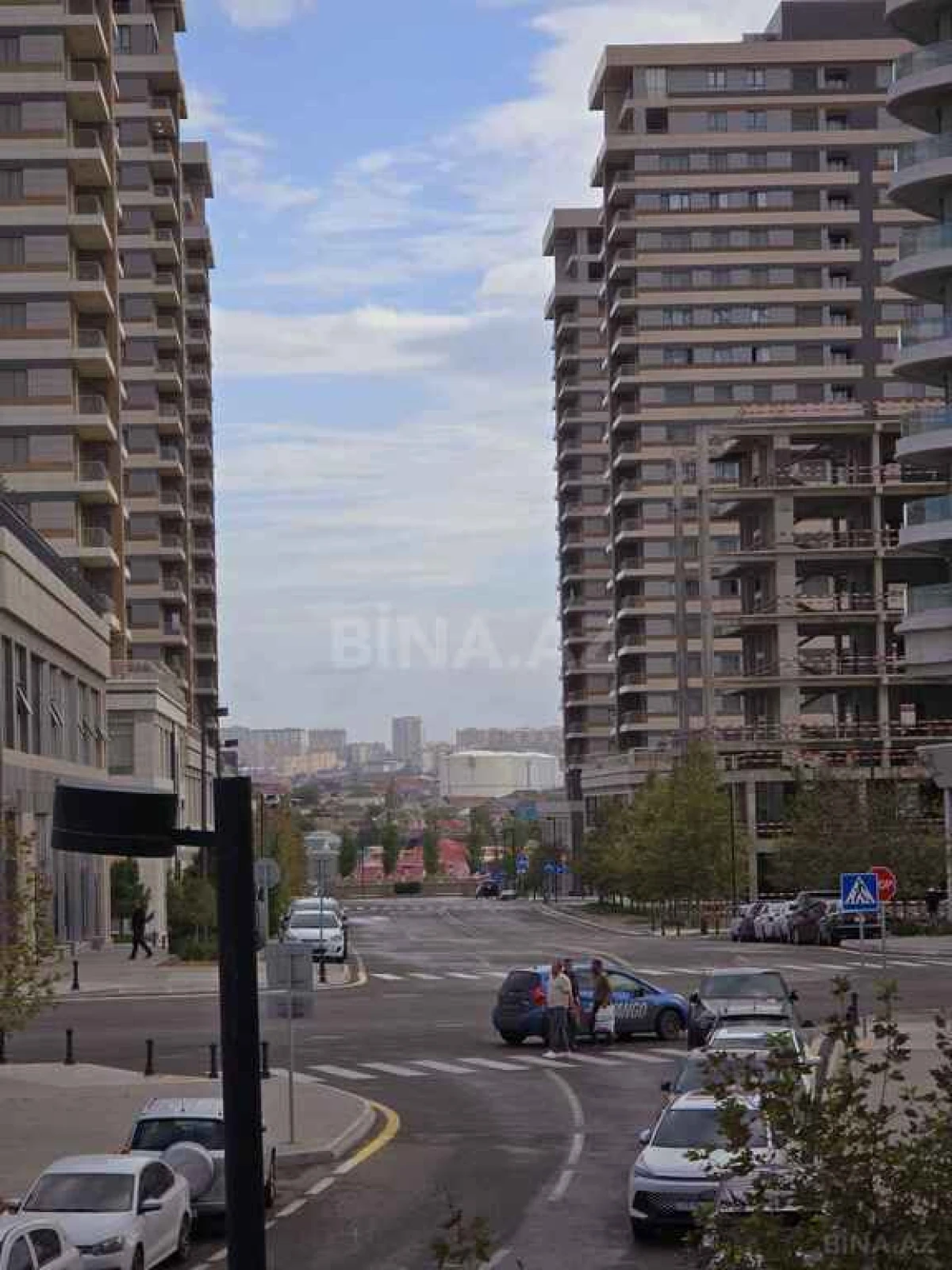 Satılır 4 otaqlı mənzil 149 m²