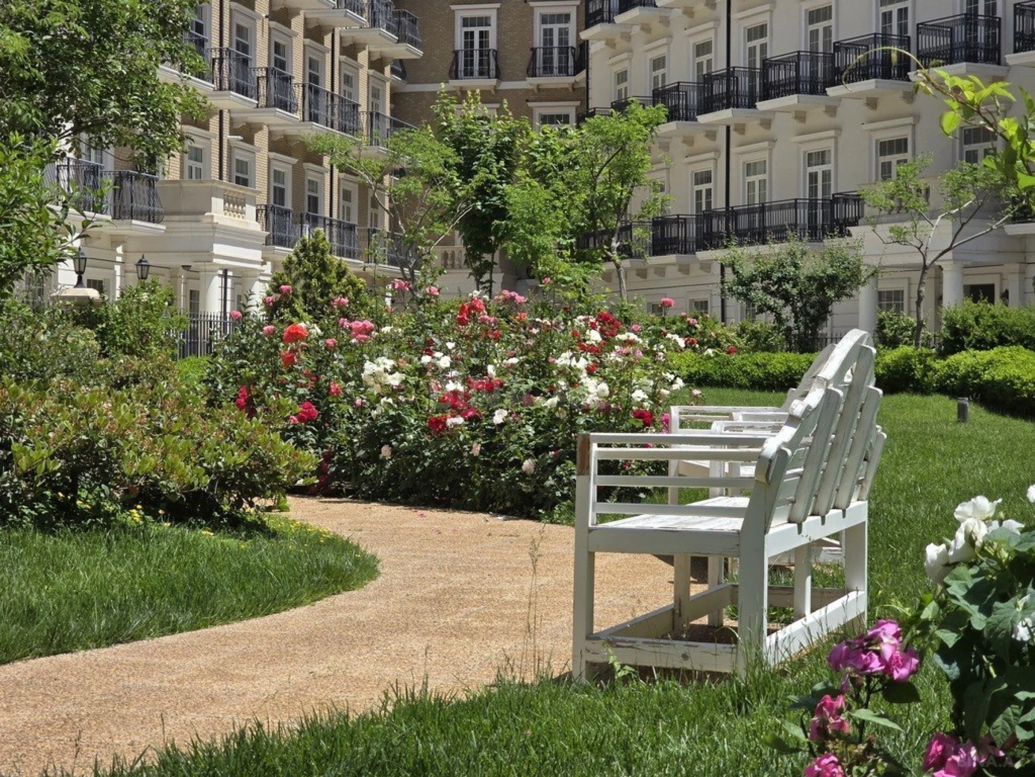 Satılır 4 otaqlı mənzil 149 m²