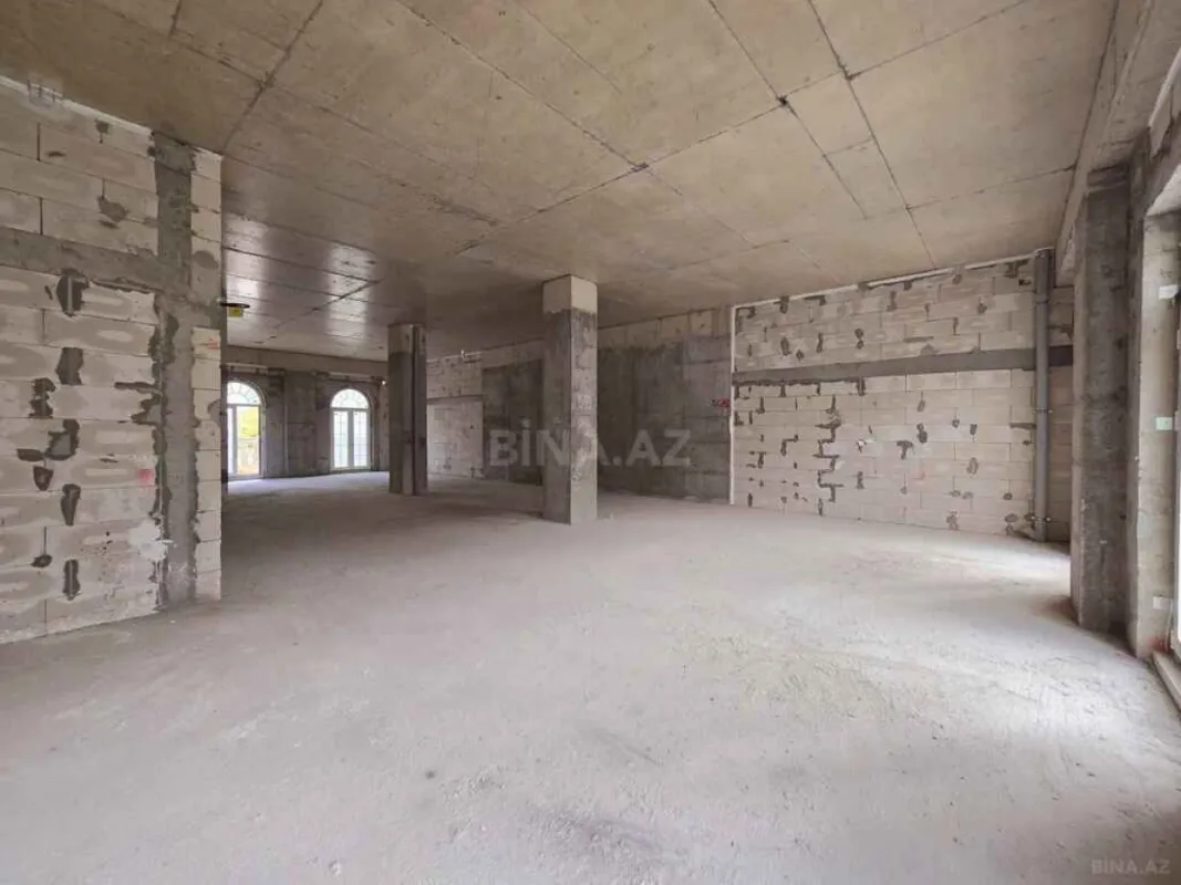 Satılır 4 otaqlı mənzil 149 m²