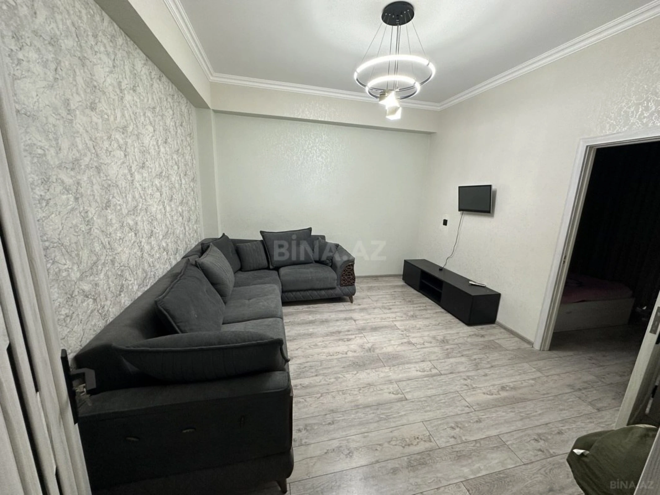 Kirayə verilir 2 otaqlı mənzil 60 m²