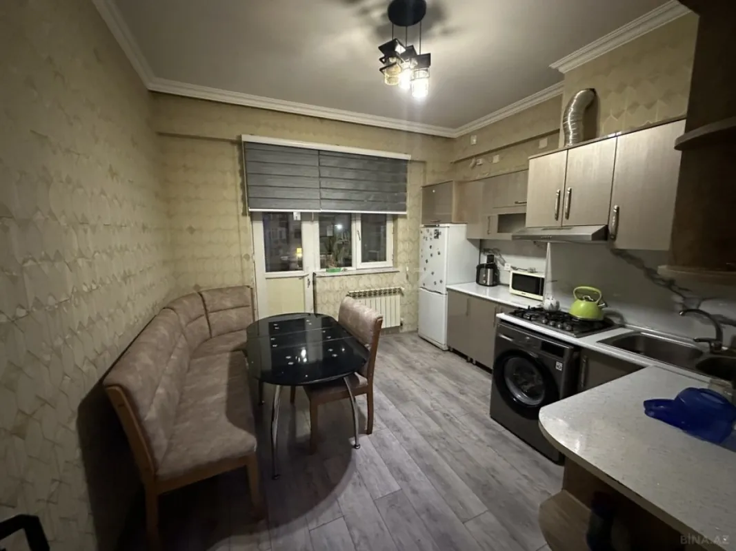 Kirayə verilir 2 otaqlı mənzil 60 m²