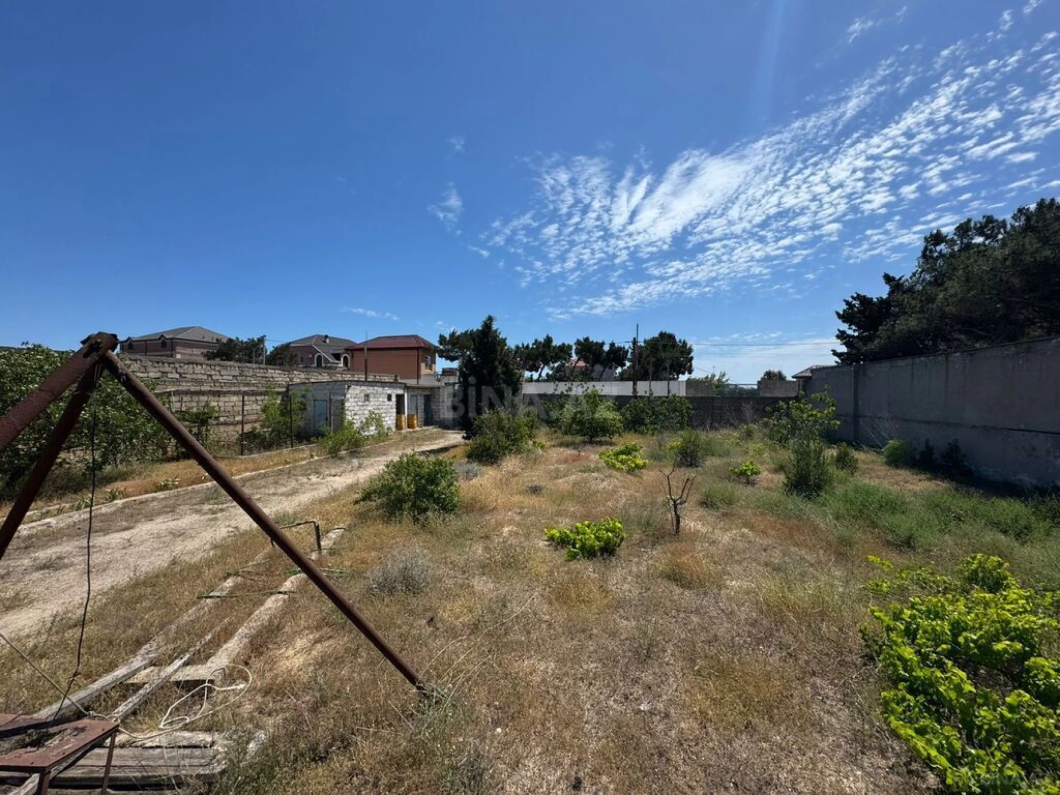 Satılır torpaq sahəsi 12 m²