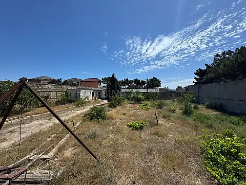 Satılır torpaq sahəsi 12 m²