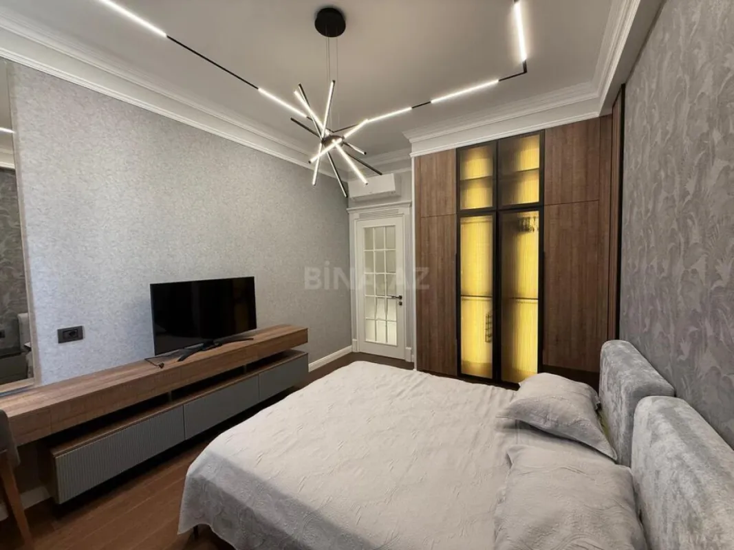Kirayə verilir 2 otaqlı mənzil 68 m²