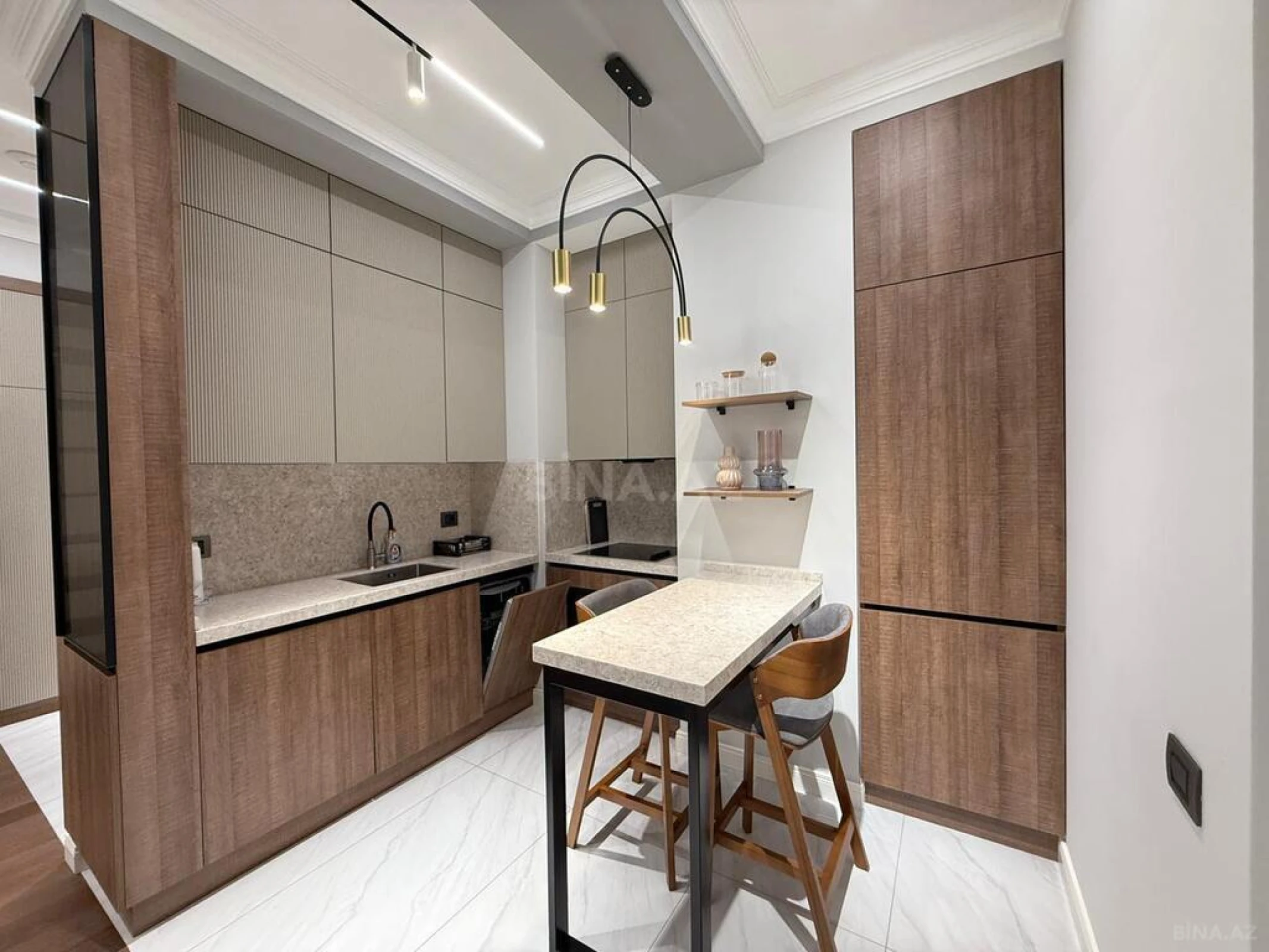 Kirayə verilir 2 otaqlı mənzil 68 m²
