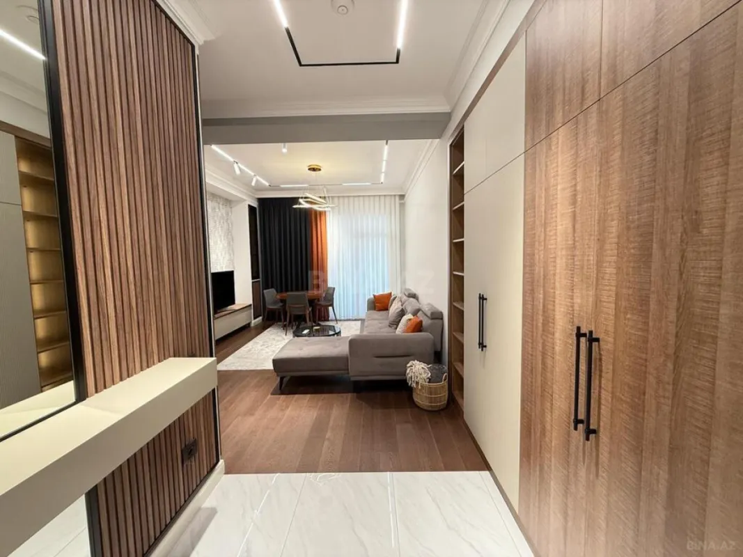 Kirayə verilir 2 otaqlı mənzil 68 m²