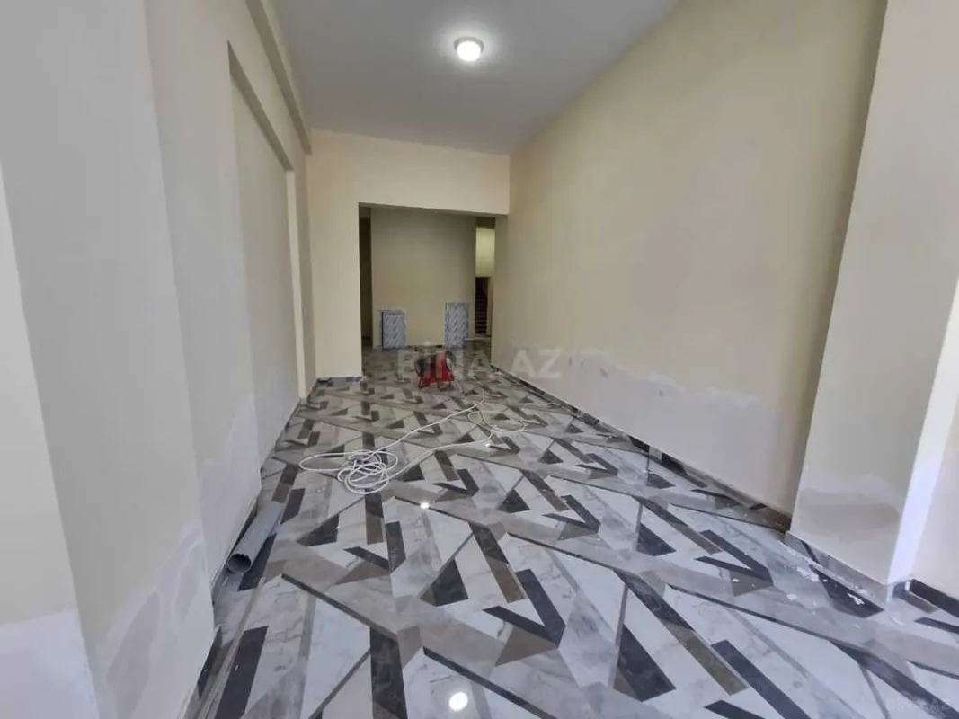 Satılır 4 otaqlı mənzil 129 m²