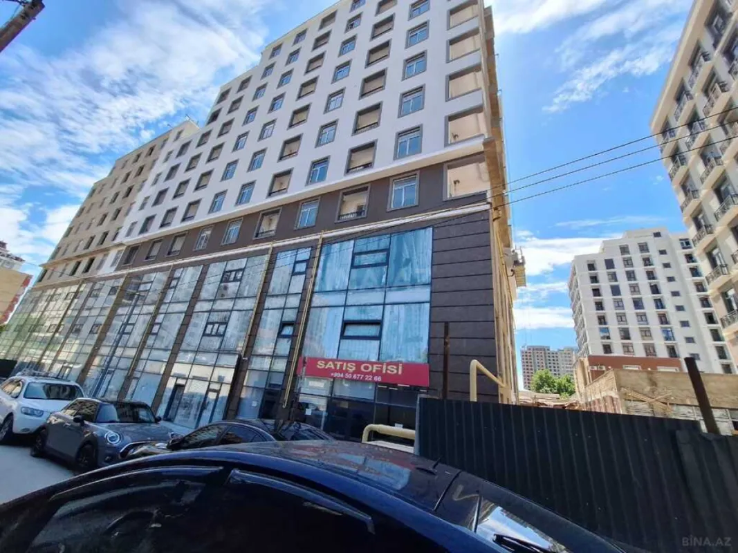 Satılır 4 otaqlı mənzil 129 m²